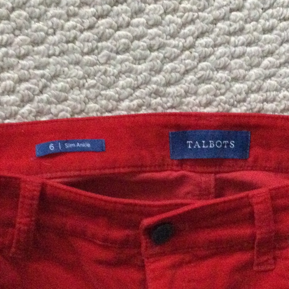 Fun red pants - Picture 2 of 6
